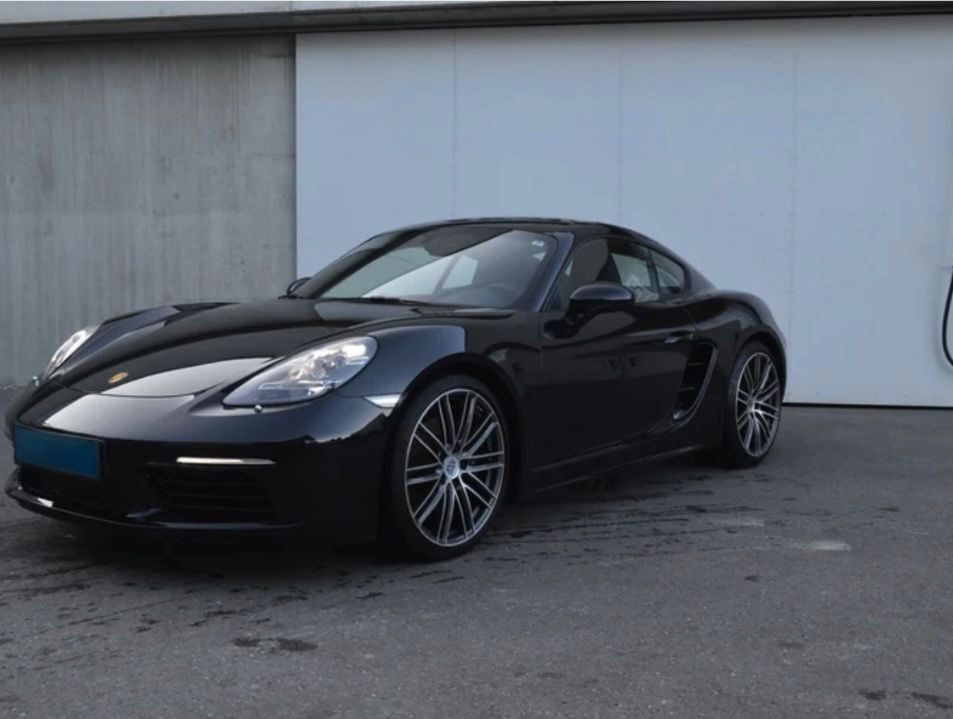 Porsche Cayman 2025