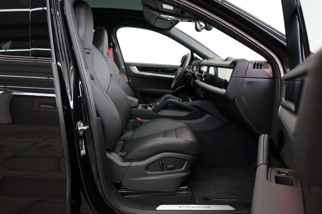 Porsche Cayenne 2025