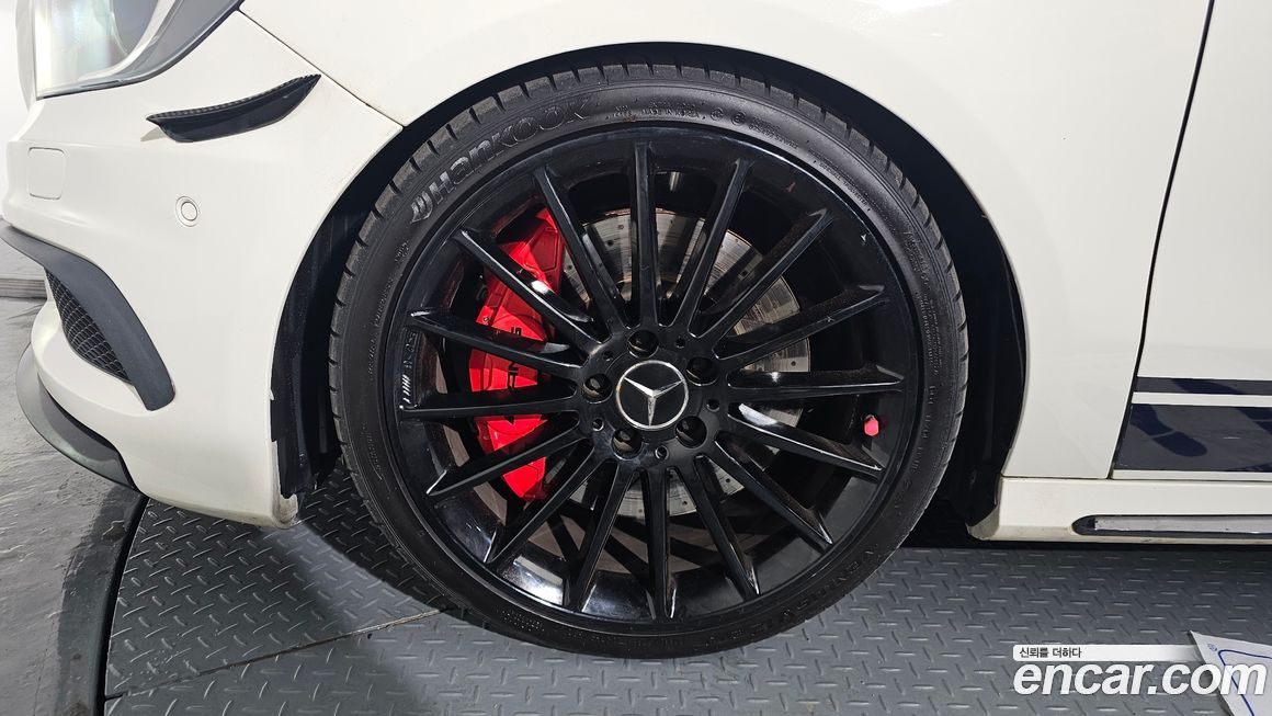 Mercedes-Benz A-Class 2015