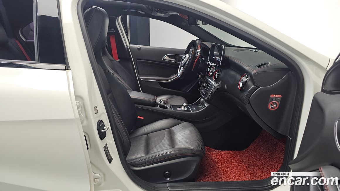 Mercedes-Benz A-Class 2015