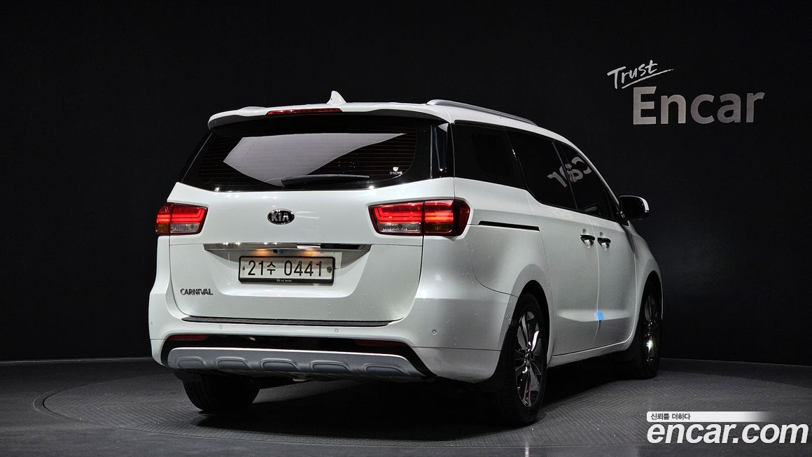 Kia Canival 2017