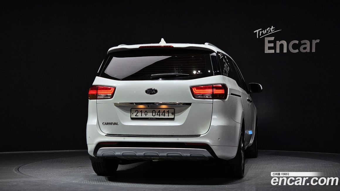 Kia Canival 2017