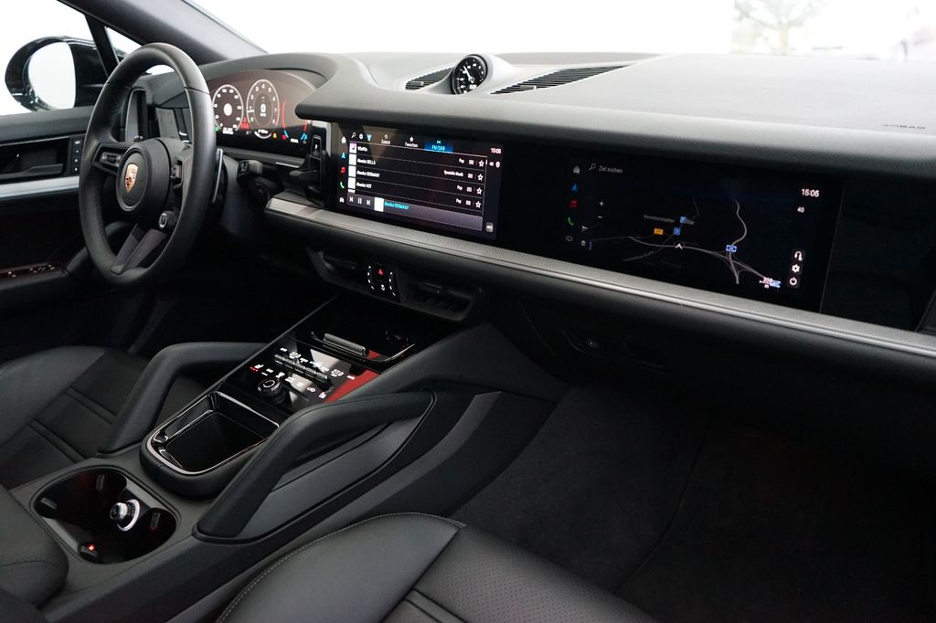 Porsche Cayenne 2025