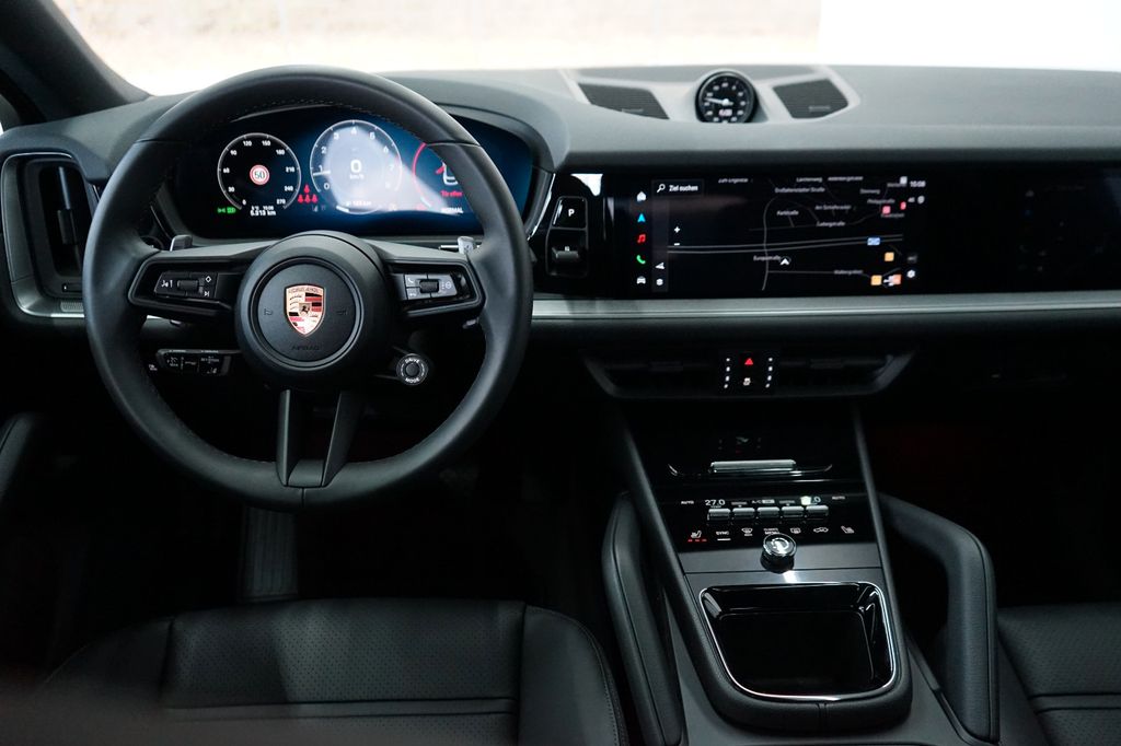 Porsche Cayenne 2025