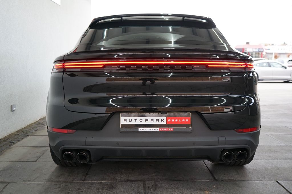 Porsche Cayenne 2025