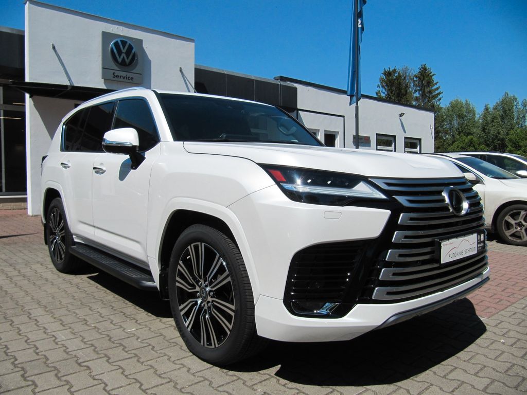 Lexus LX 500 2025