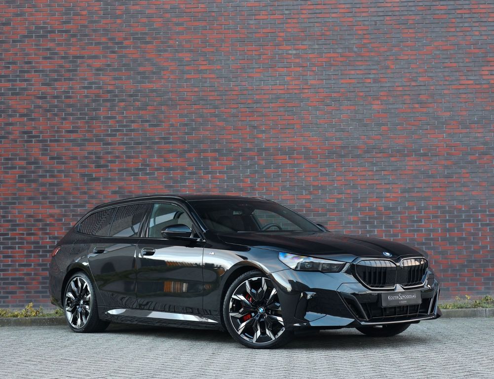 BMW 550 2025