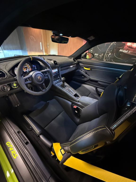 Porsche Cayman 2025