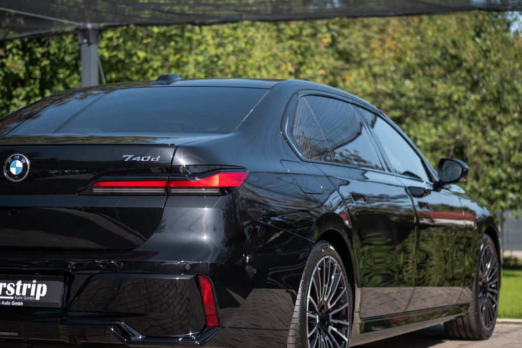 BMW 740 2025