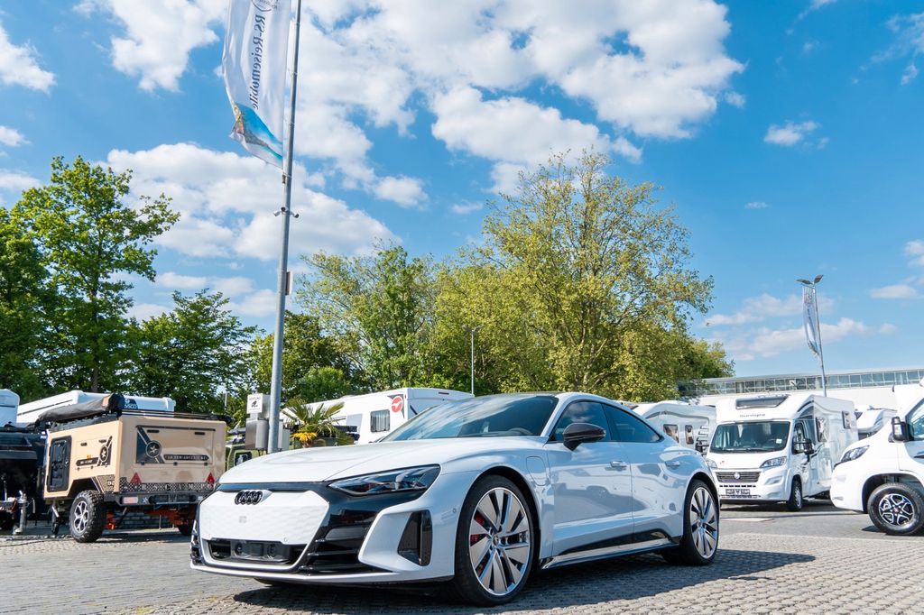 Audi RS e-tron GT 2023