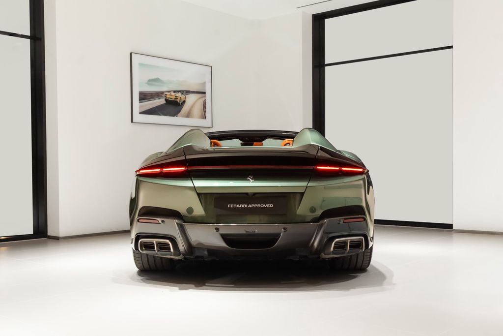 Ferrari 12Cilindri 2024