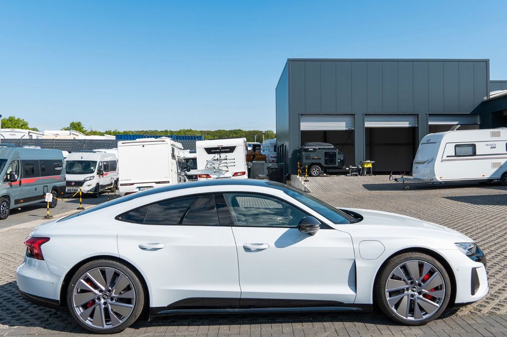 Audi RS e-tron GT 2023