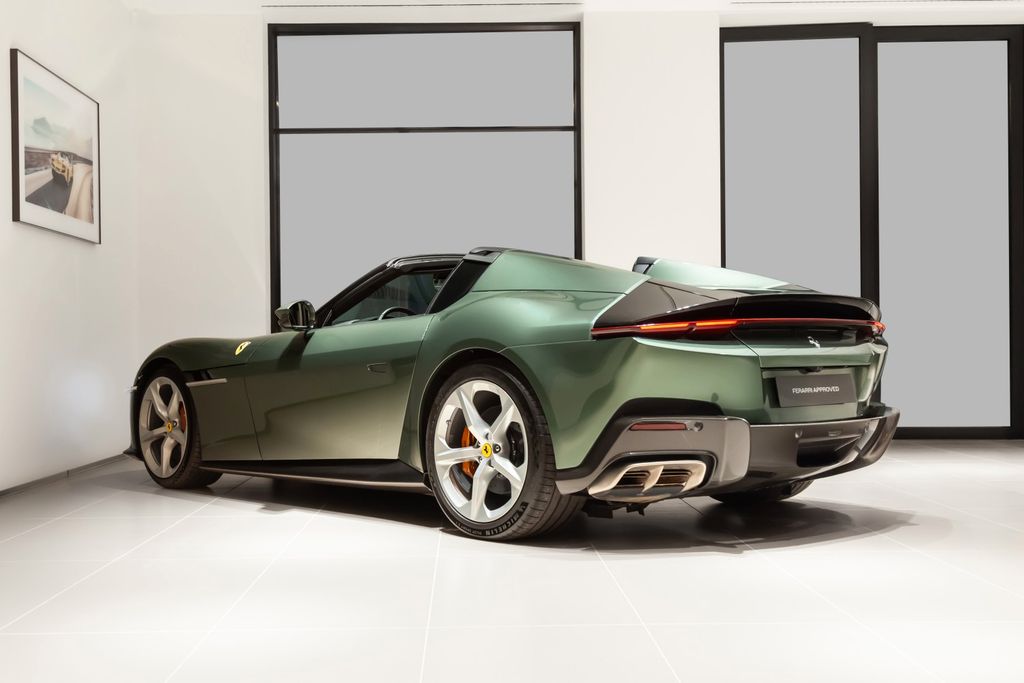 Ferrari 12Cilindri 2024