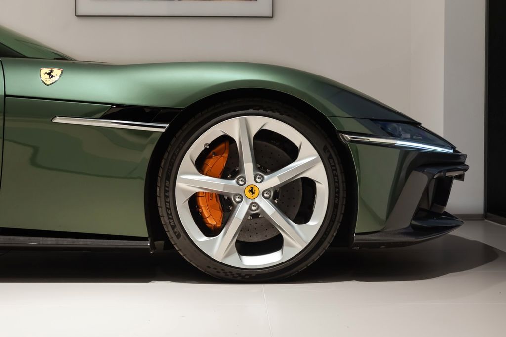 Ferrari 12Cilindri 2024