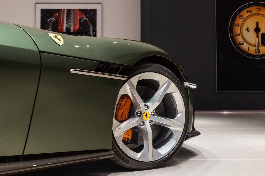 Ferrari 12Cilindri 2024