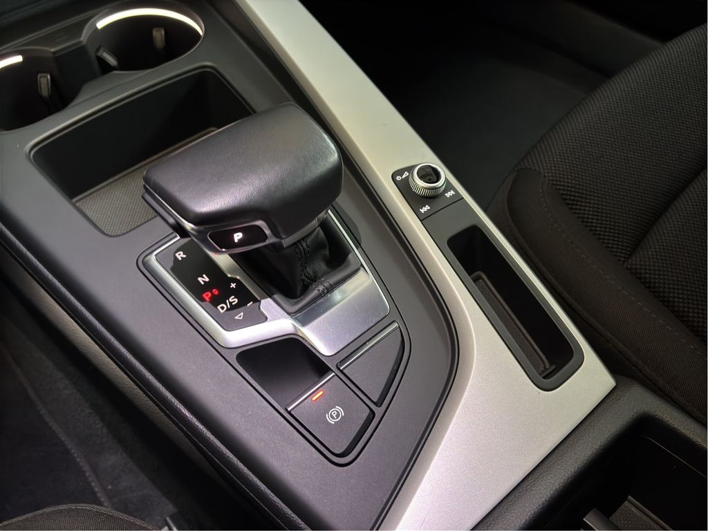 Audi A4 2021