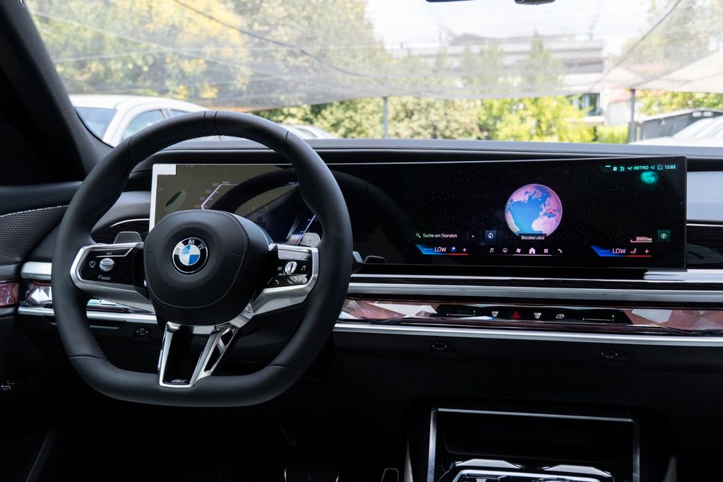 BMW 740 2025