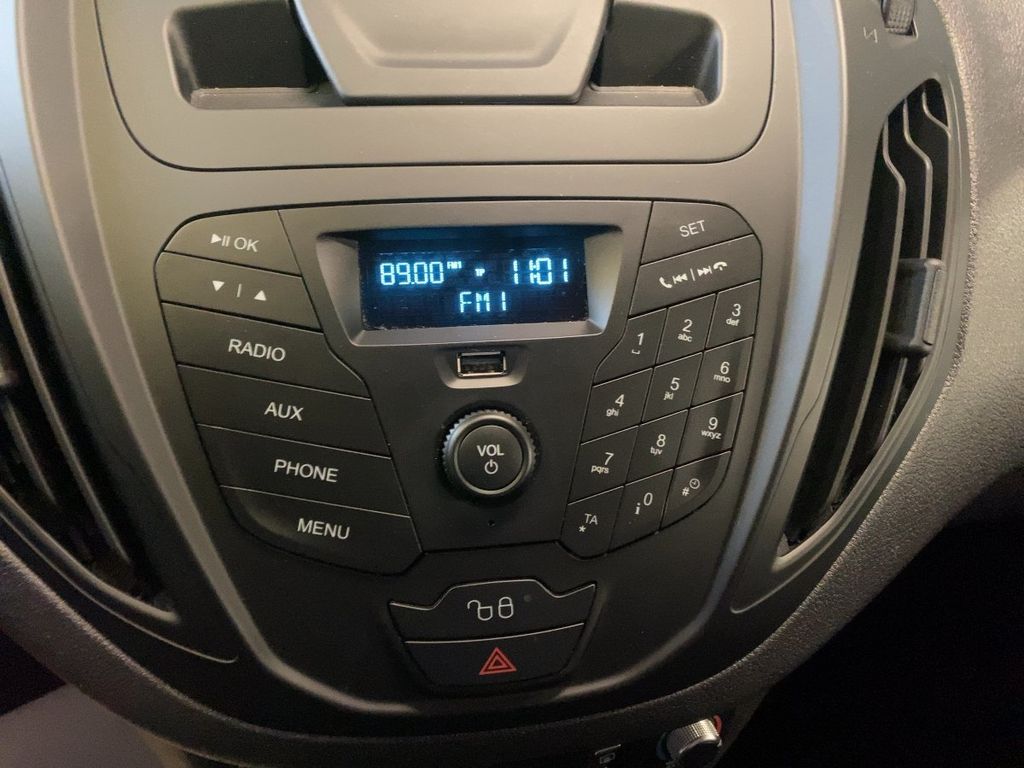 Ford Transit Courier 2021