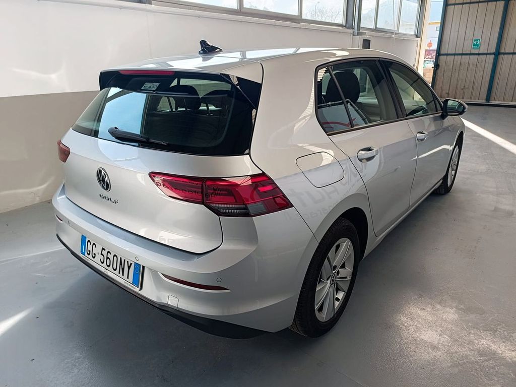 Volkswagen Golf 2021