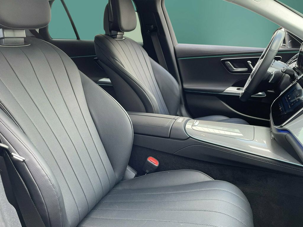 Mercedes-Benz E 300 2025