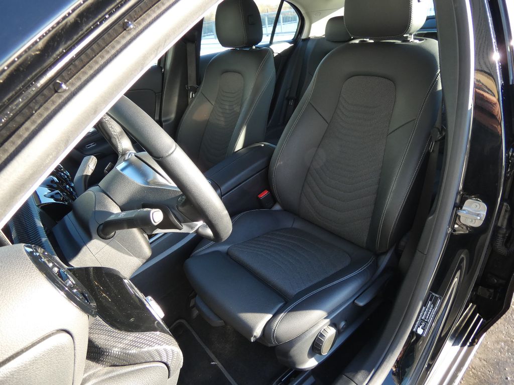 Mercedes-Benz A 180 2023