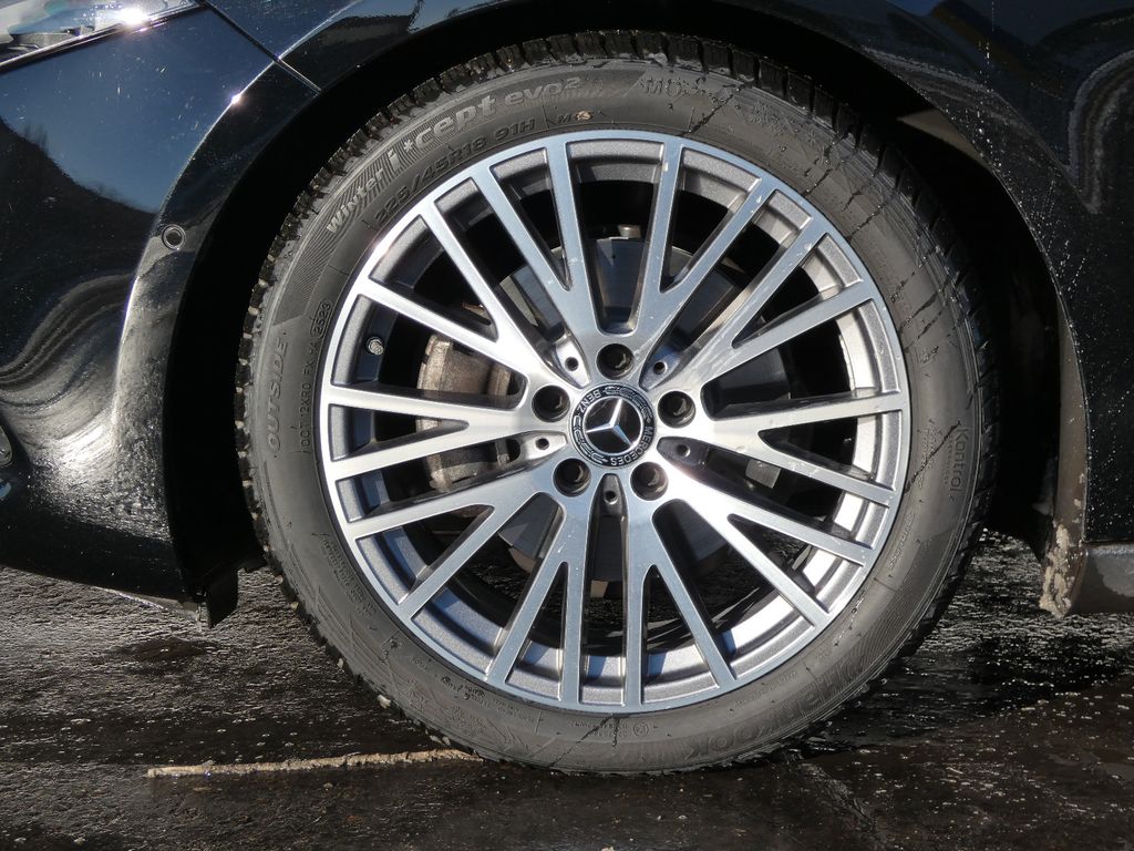 Mercedes-Benz A 180 2023