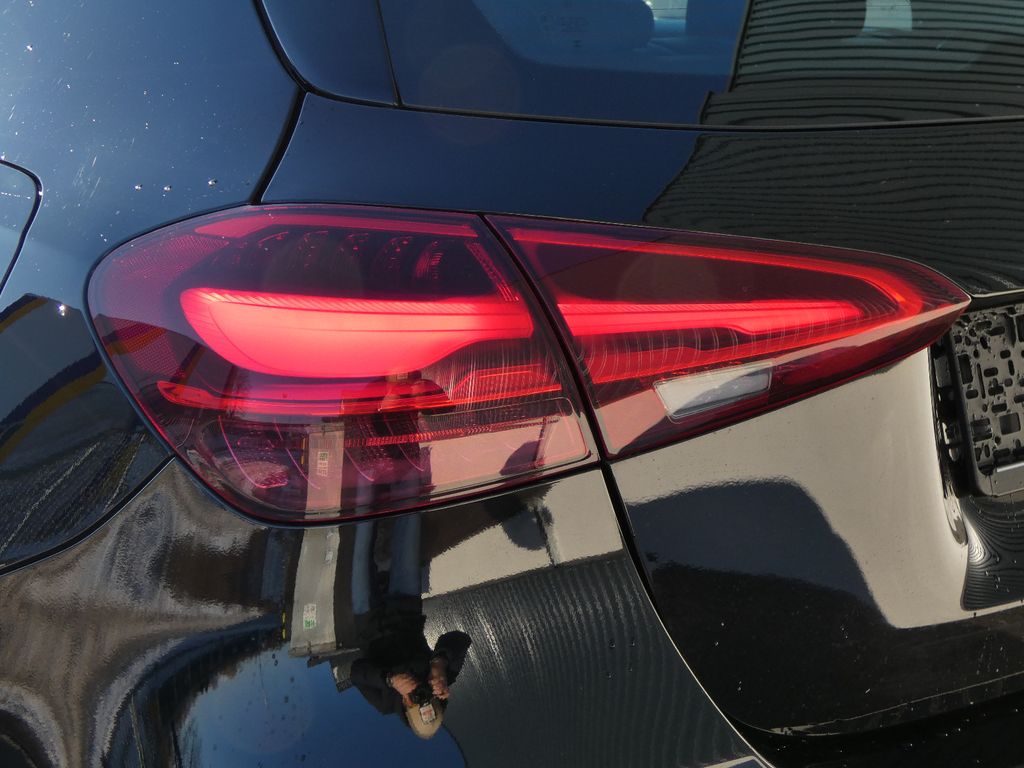 Mercedes-Benz A 180 2023