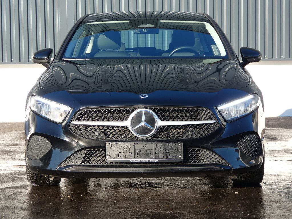Mercedes-Benz A 180 2023