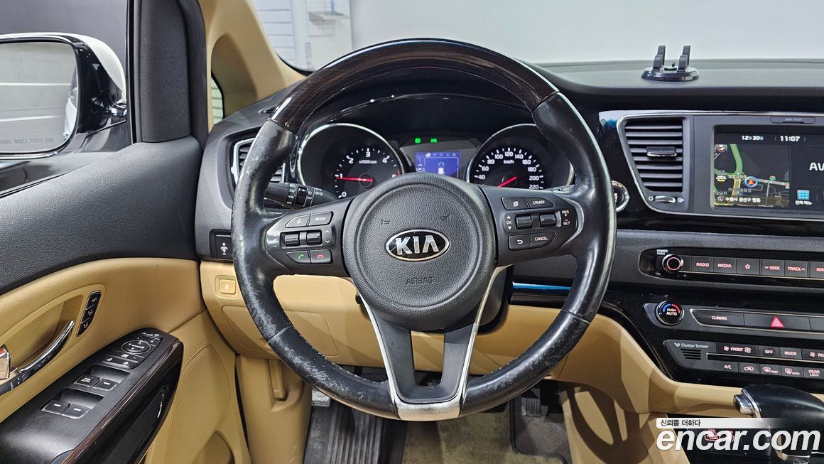 Kia Canival 2018
