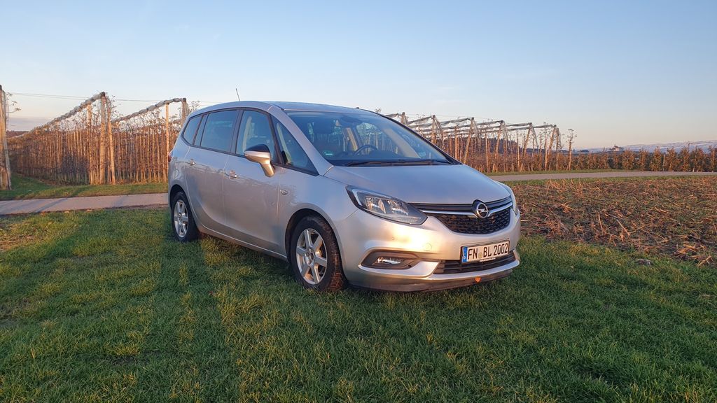 Opel Zafira Tourer 2018