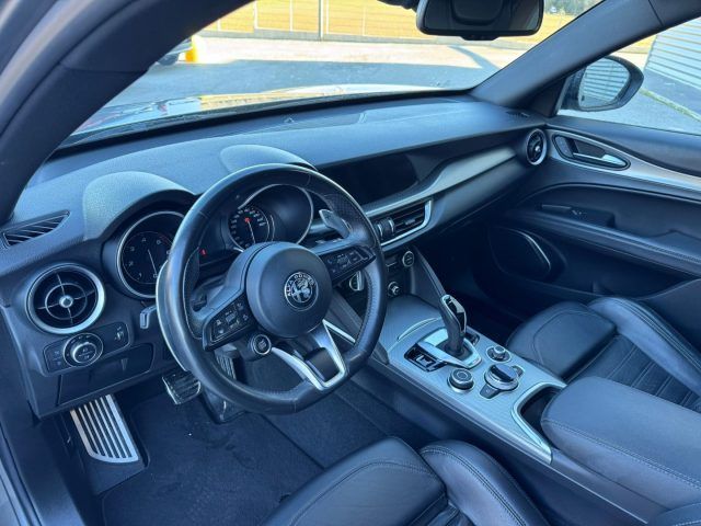 Alfa Romeo Stelvio 2021