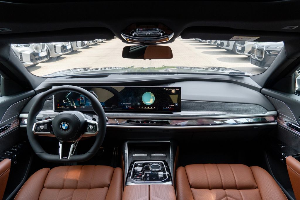 BMW 740 2025