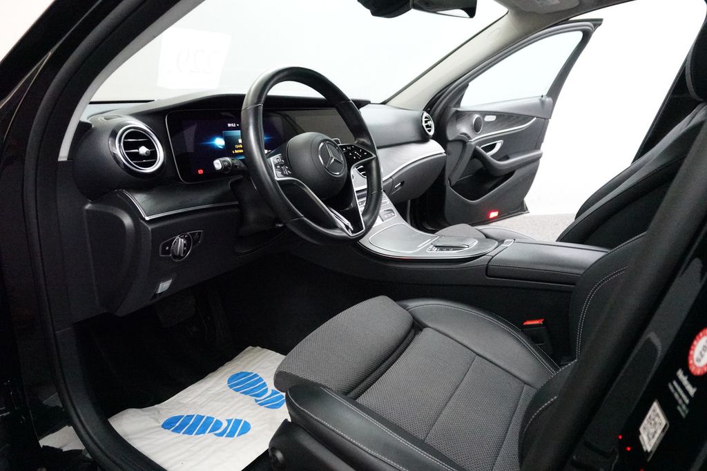 Mercedes-Benz E 300 2022