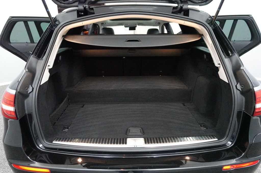 Mercedes-Benz E 300 2022