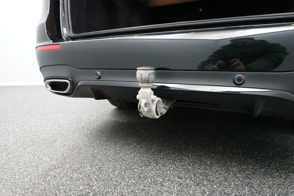 Mercedes-Benz E 300 2022