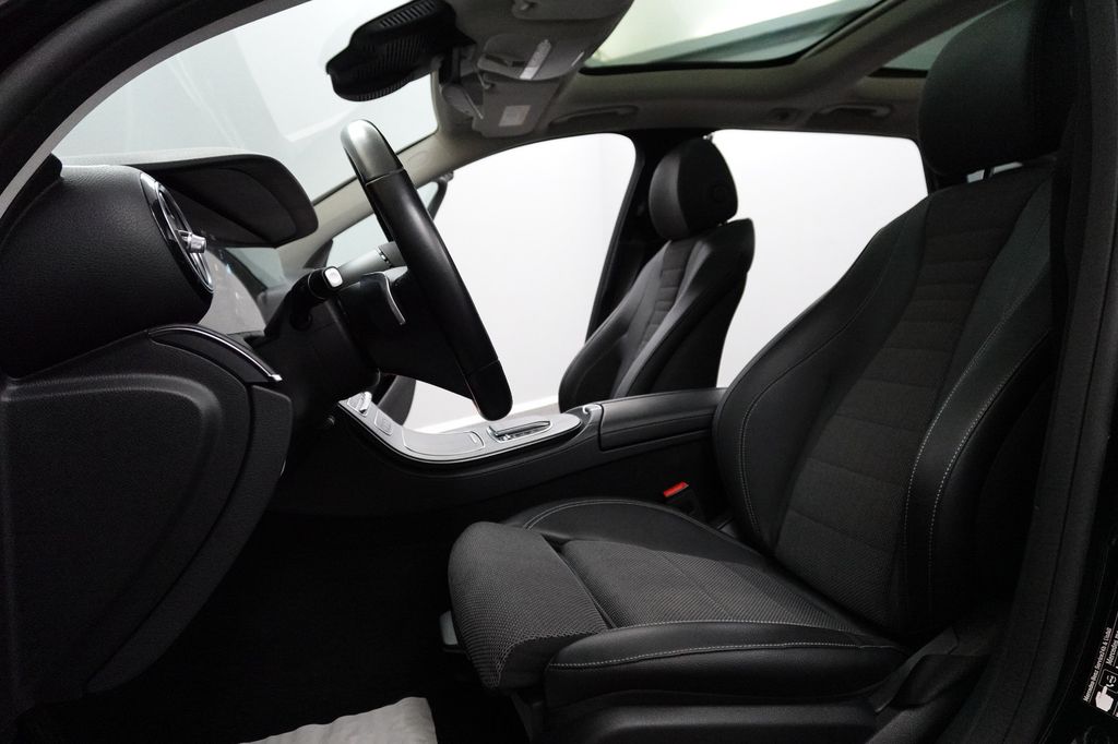 Mercedes-Benz E 300 2022