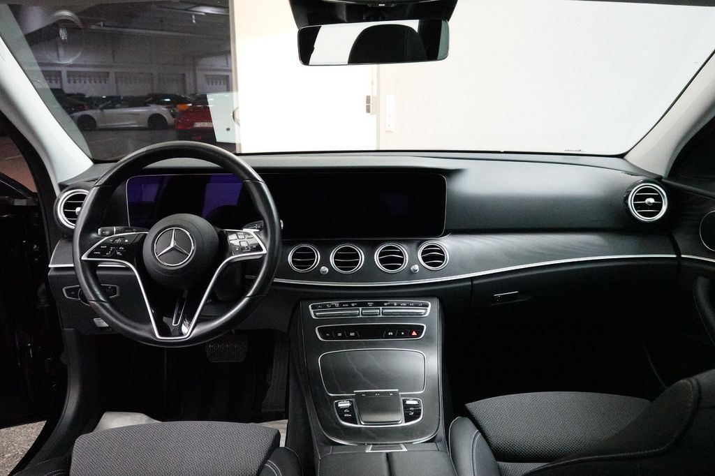 Mercedes-Benz E 300 2022