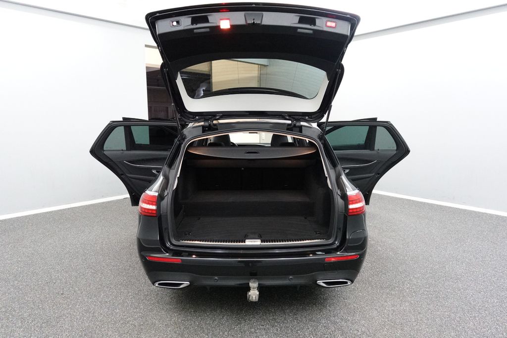 Mercedes-Benz E 300 2022