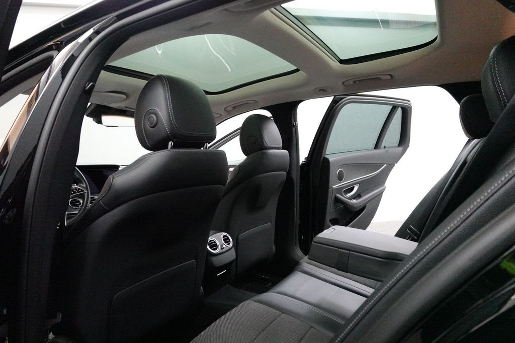 Mercedes-Benz E 300 2022