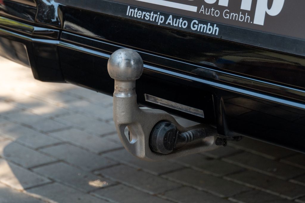 BMW 740 2025