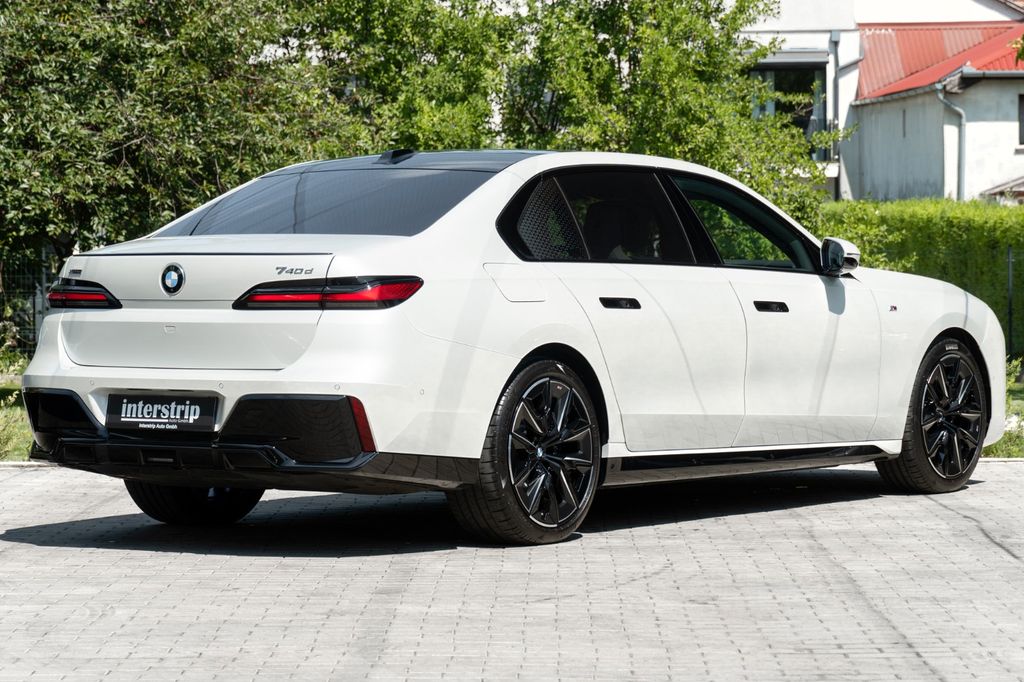 BMW 740 2025