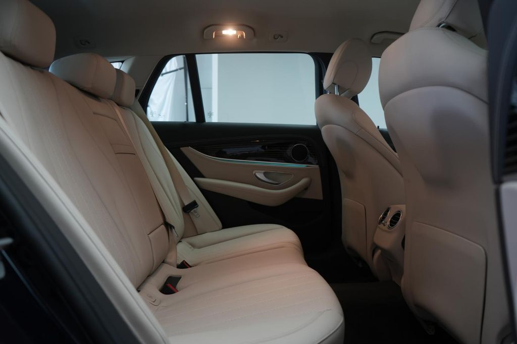 Mercedes-Benz E 300 2021