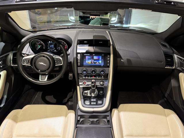 Jaguar F-Type 2019