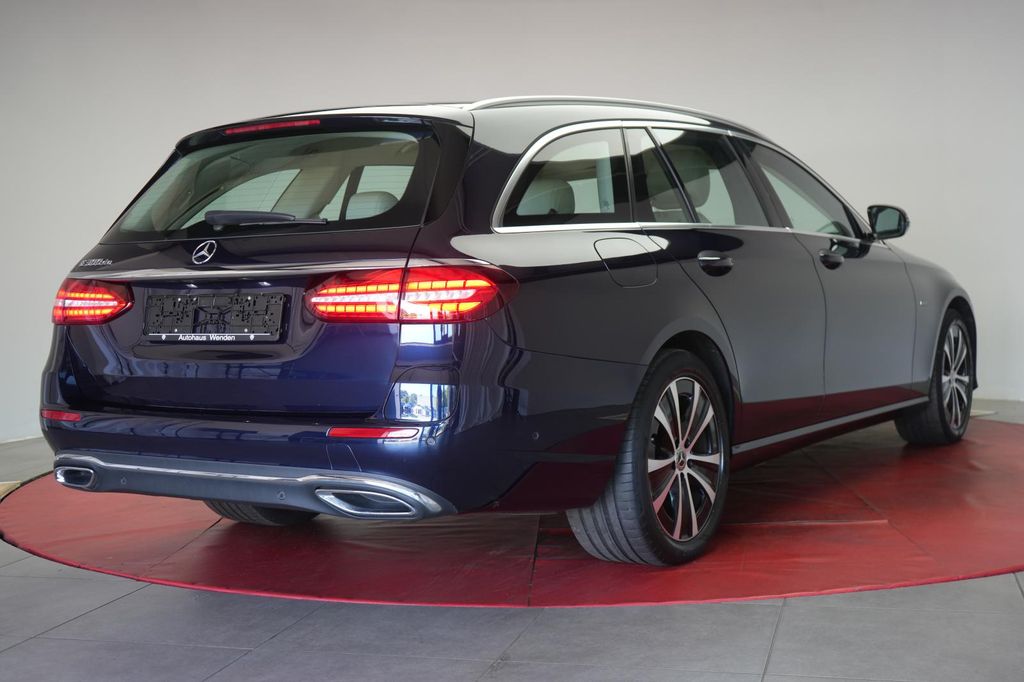 Mercedes-Benz E 300 2021