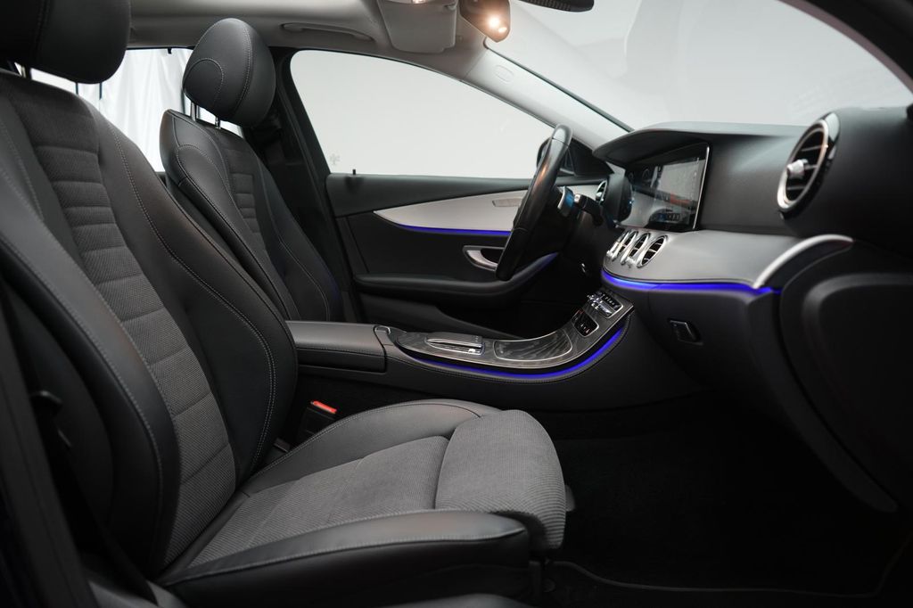 Mercedes-Benz E 300 2021