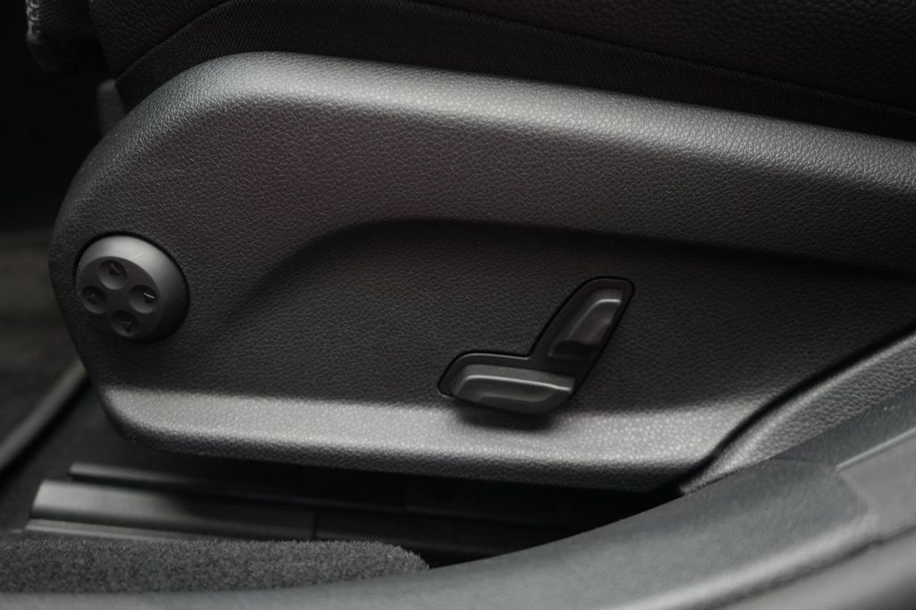 Mercedes-Benz E 300 2021