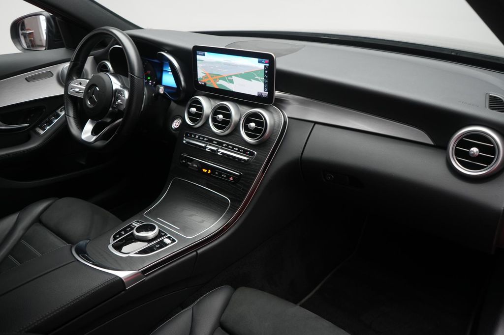 Mercedes-Benz C 300 2020