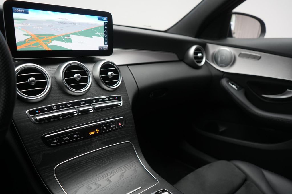 Mercedes-Benz C 300 2020