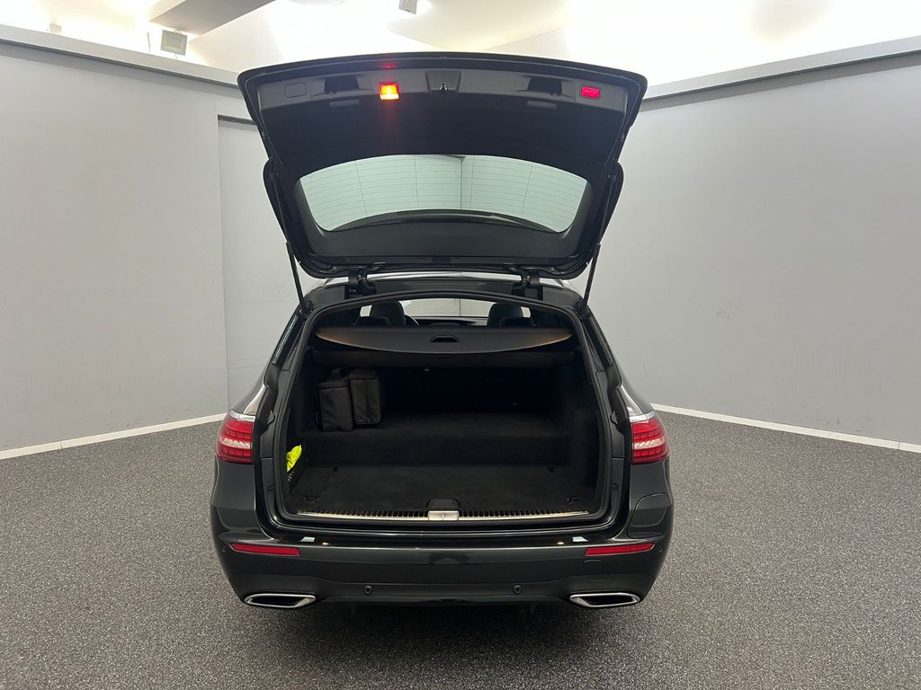 Mercedes-Benz E 300 2021