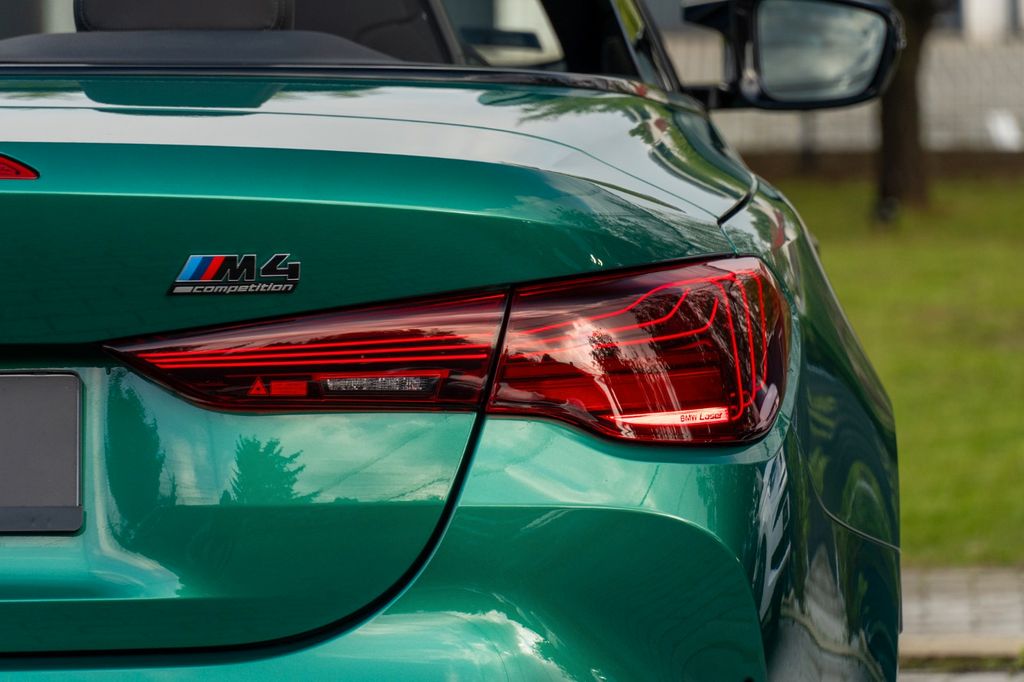 BMW M4 2025